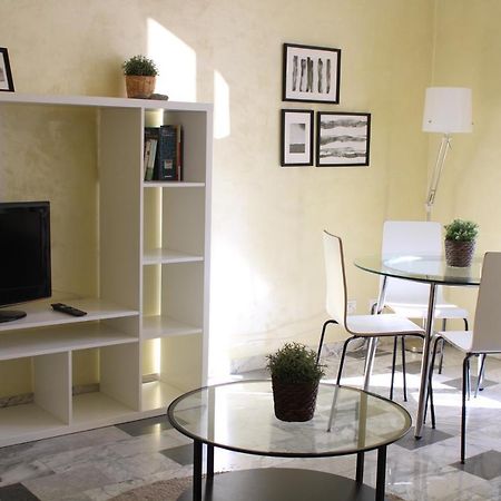 Appartamento Re Di Roma/Cozy Flat For Six Persons Rome Exterior photo